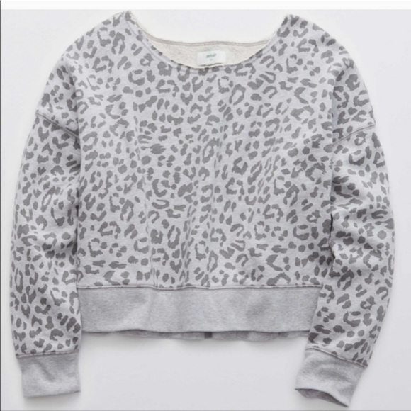 Aerie Sandy Cropped Off The Shoulder Leopard Cheetah Animal Print Gray Oversized - Picture 2 of 10